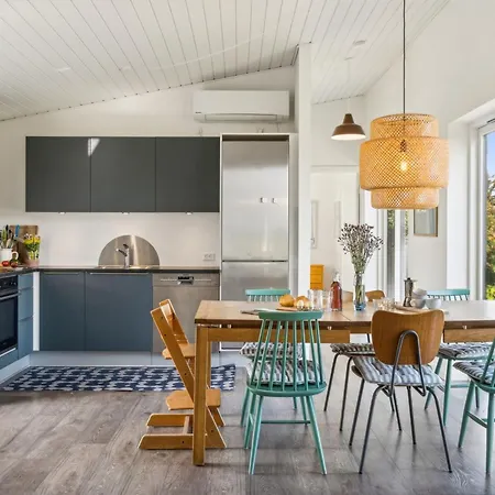 Gjorgje - 100m From The Sea By Interhome *