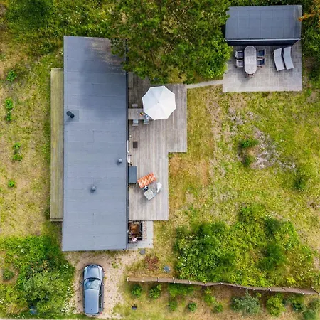 Gjorgje - 100m From The Sea By Interhome Feriehus