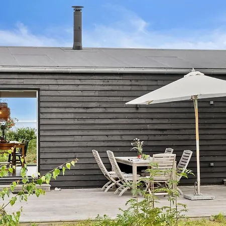 Gjorgje - 100m From The Sea By Interhome Feriehus *